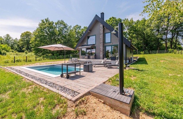 Cozy home in Gospic with Wi-Fi