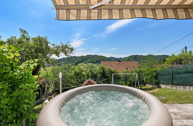 Cozy home in Tuheljske Toplice with kitchen