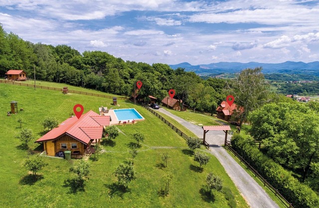 Cozy home in Novi Marof with WiFi