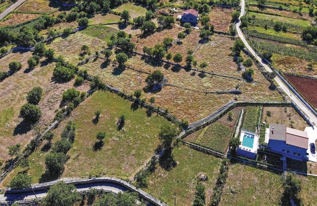 Cozy home in Primorki Dolac