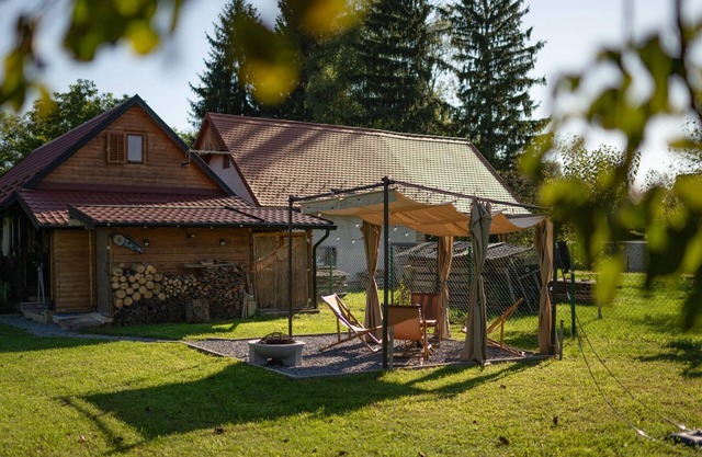 Cozy home in Stari Brod with sauna