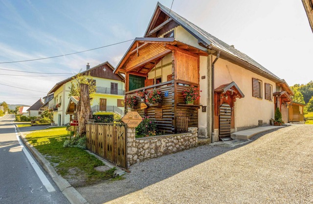 Cozy home in Sunger with sauna