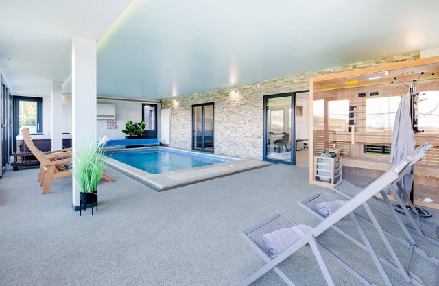 Cozy home in Tusilovic with sauna