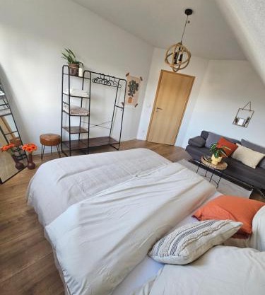 Cozy house and free parking