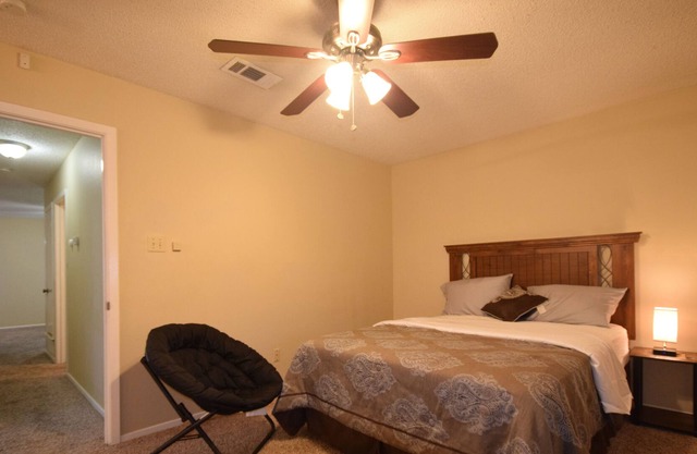 Cozy Independent Suite in North Fort Worth