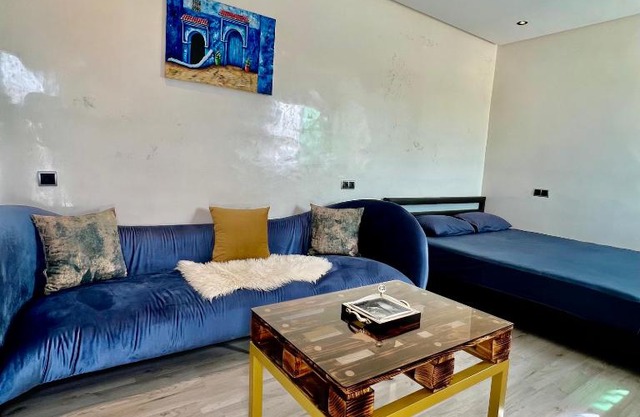 Cozy luxurious studio with high end amenities