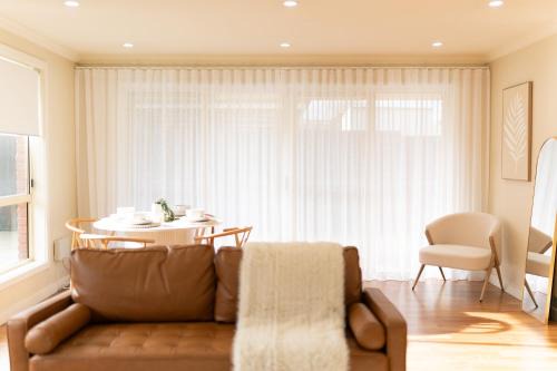 Cozy Modern Private Stay in Launceston