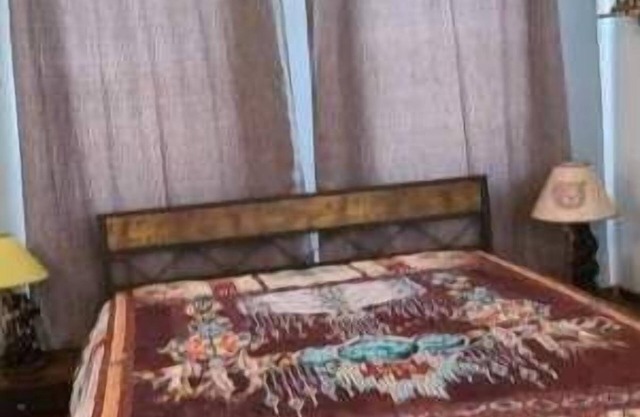Cozy Native American Village! nHOT TUB! nPET FRIENDLY!nFenced-in yards!