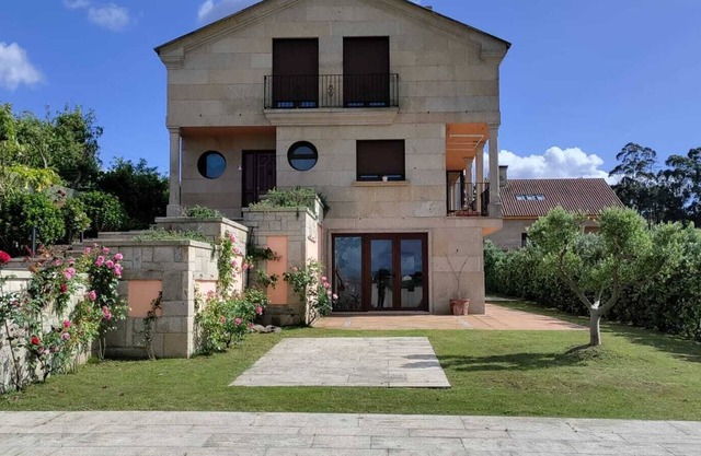 Cozy Nest w/private garden next to vineyards and great wineries