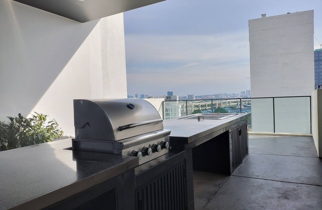 Cozy Oasis near ikea KLCC Walk to MRT 100Mbpsn