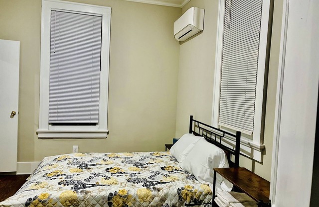 Cozy One Bedroom Apt