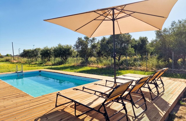 Cozy Owl's Home - a studio countryside house in Pyrgos