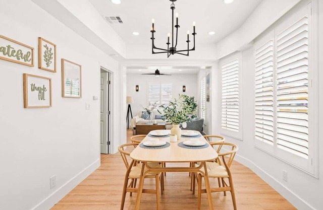 Cozy Retreat Near Downtown – Perfect for Families