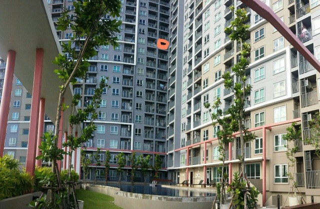 Cozy room for rent near MRT,