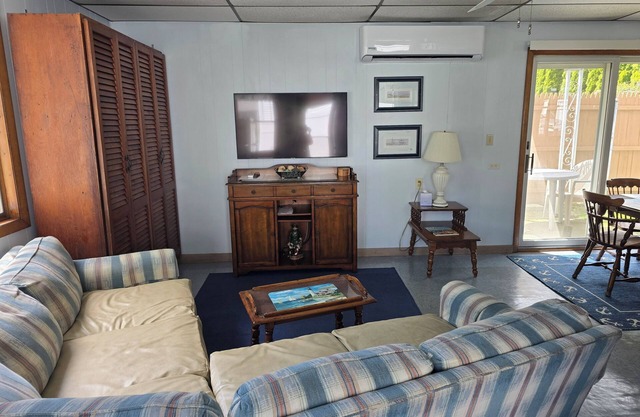 Cozy Sand hill cove escape! Great for families and vacation goers!