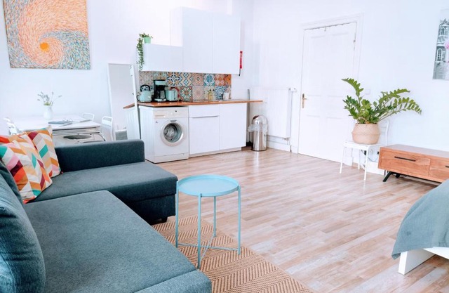 Cozy studio in Friedrichshain, 4 quiet guests only