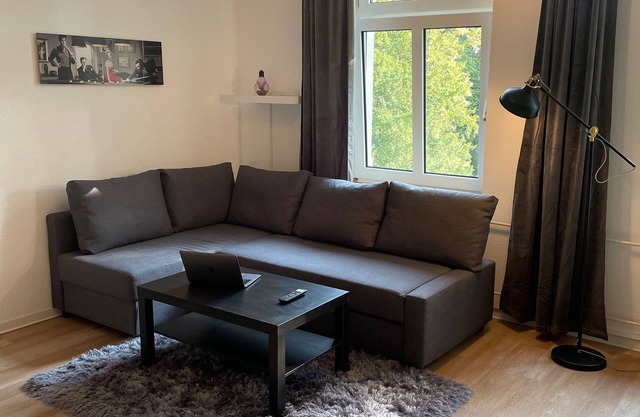 Cozy studio with a view of the spa garden