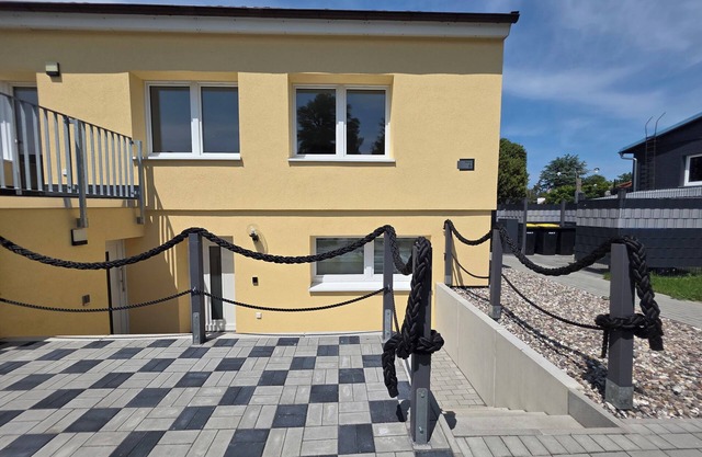 Cozy vacation apartment "Küstenkind" in a rural location in Groß Strömkendorf.