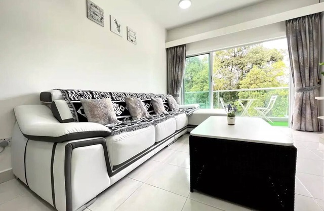 Cozystay @ The Quintet