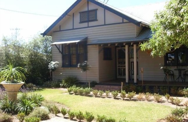 Cranbel House - Californian Bungalow Style