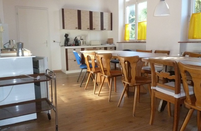 Creative comfort in the renovated classroom, 123 sqm