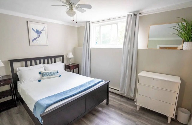 Creekside 2BR Bsmnt Suite w/3 Queen Beds, close to hiking trails