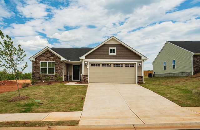 Creekstone Cottage- Monthly Rental 9 mi to DT GVL