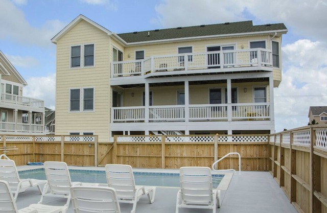 Critic's Choice: Semi-oceanfront, Pool, Spa