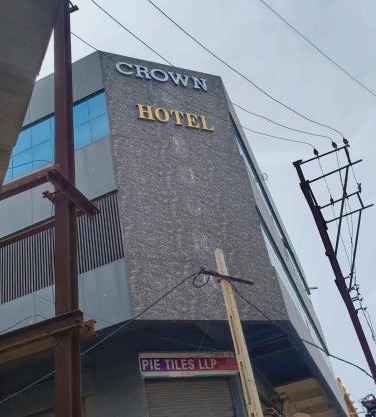 Crown Hotel
