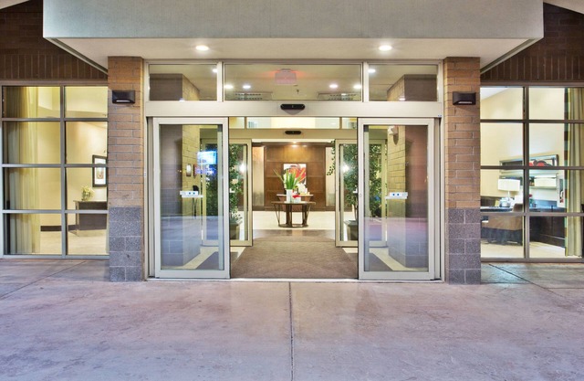 Crowne Plaza Anchorage Midtown by IHG