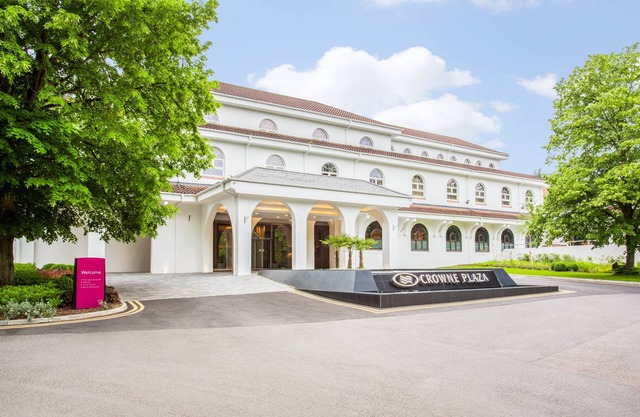 Crowne Plaza Gerrards Cross by IHG