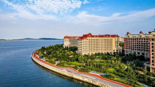 Crowne Plaza QingdaoOrientalMovieMetropolis by IHG