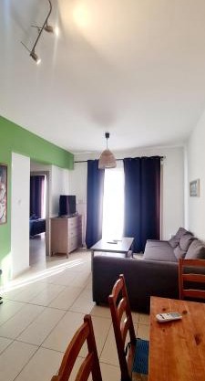 Crystal aptmnt next to the beach