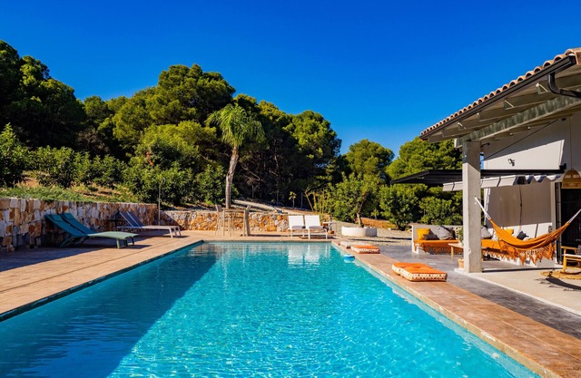 Cubo's El Parador de la Sierra/private pool/free wifi