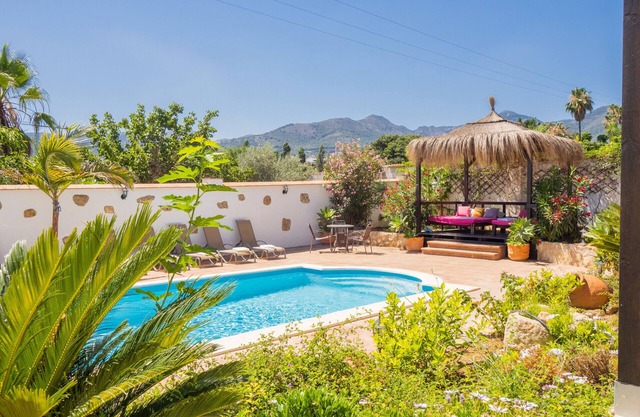 Cubo's Villa Bellavista La Jona & Heated Pool/BBQ/wifi/fireplace/heated pool