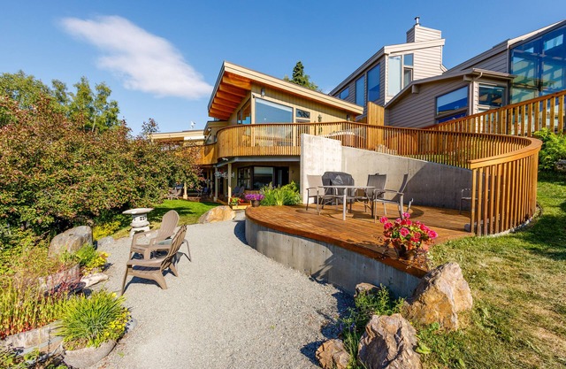 Custom ocean-view retreat with award-winning gourmet kitchen & private hot tub
