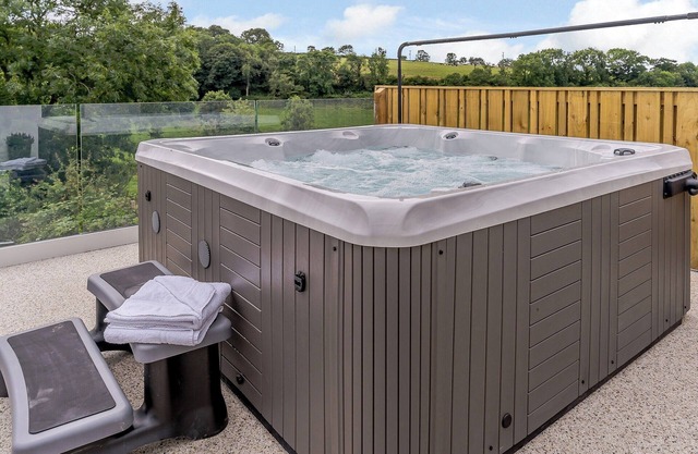 Cwmporthman Farm Cottage-UK34701