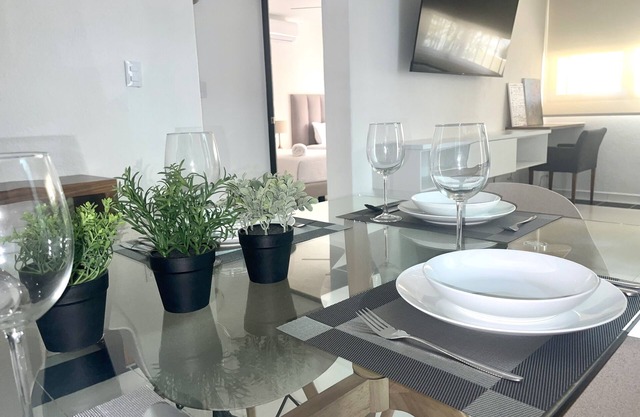 D2: Prime Location - 3-Bedroom Apartment