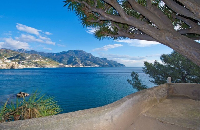 Da Zio Raffaele Exclusive Property in Ravello with access to the sea