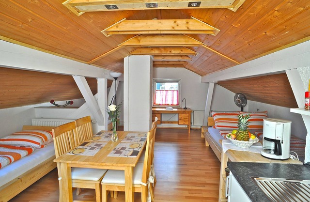 Dachgeschossloft - Ferienwohnungen Thomas Streidl