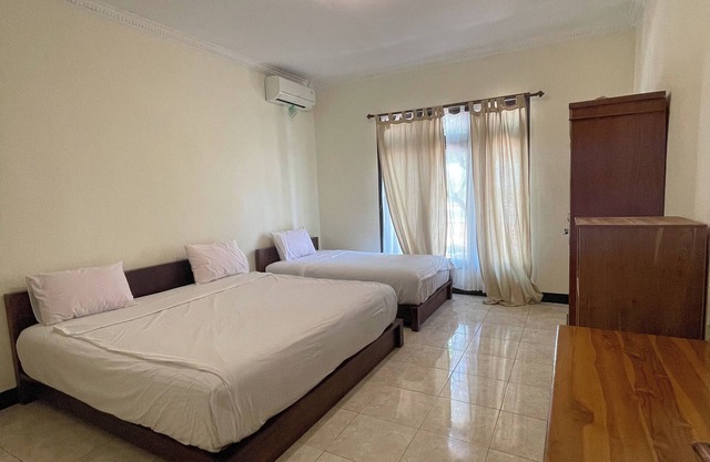 dAlvin: Room 1 - Green Serenity | Near Airport