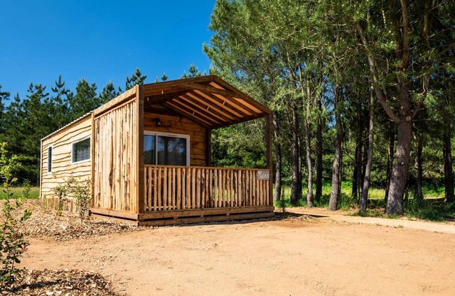 Damona Lodges * - Lodge Ethnique 1 chambre + canapé convertible séjour 4 personnes