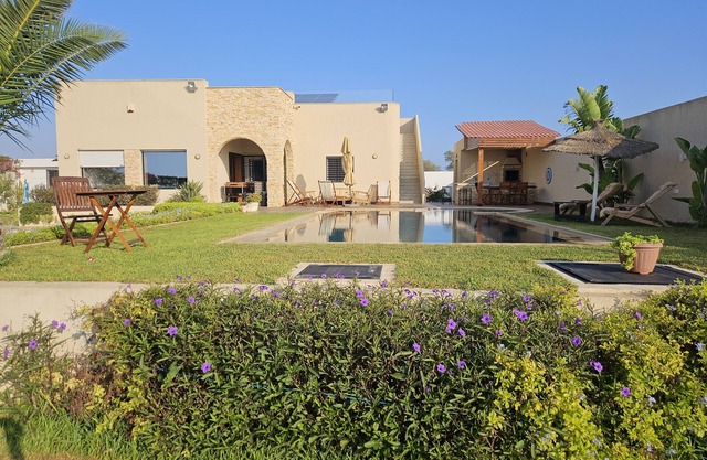 DAR BHAR DAROUFA (Renovated seaside house)