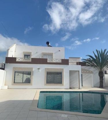 Dar Midoun Villa with pool in center city