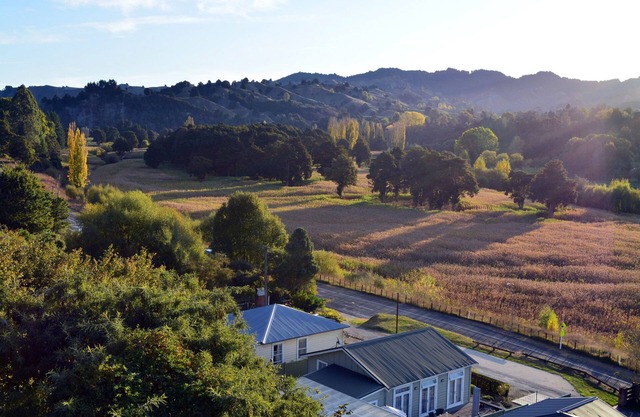 Daydreams Retreat - Nestled at the foot of the historic Sunshine Settlement