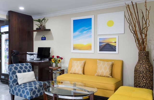 Days Inn by Wyndham Goose Creek