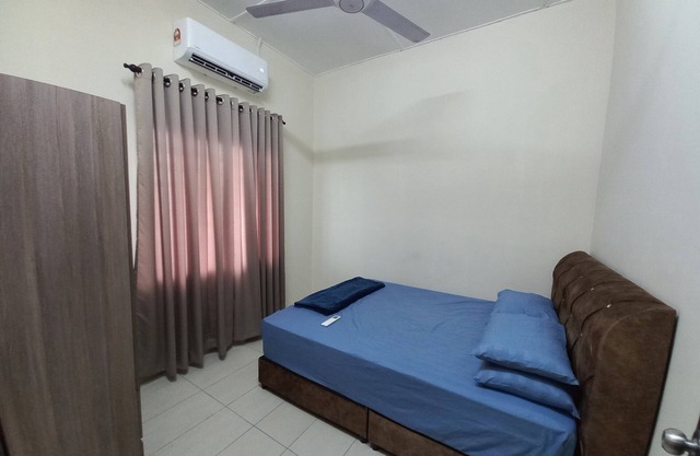 DC Garden Homestay 6 with Netflix, WiFi & Private Balcony in Shah Alam