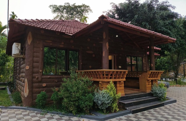 De Royale Montana Hotel and Resorts