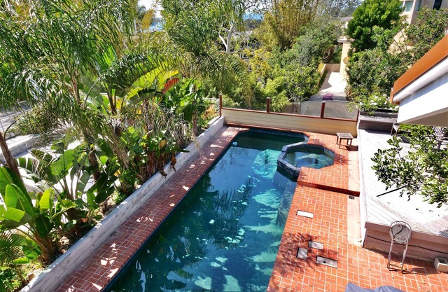 Del Mar artistic vision, sea views, private pool and spa