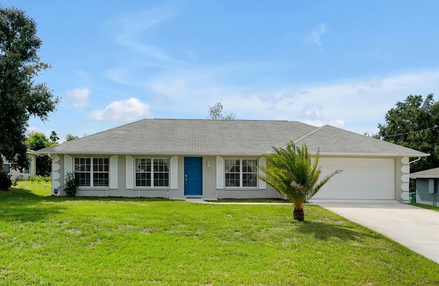 Deltona Getaway 3BR/2BA Home + King Suite & Workspace